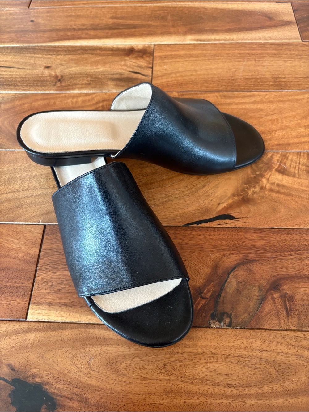 Iris&Ink Italian Minimal Leather Mule